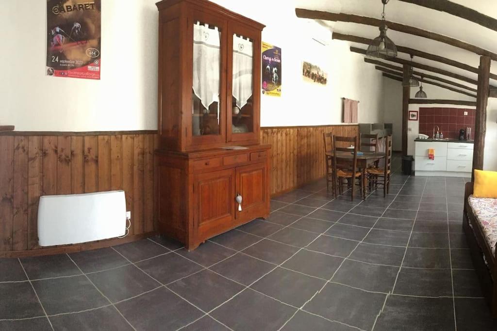 Logement Insolite Au Coeur D'Une Ecurie Arles Exteriér fotografie